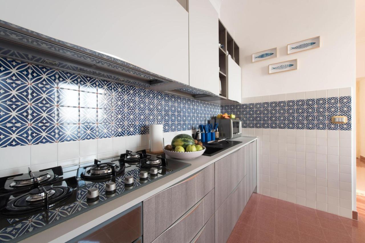 Duomo Seaside Deluxe Apartment By Ortigia Apartments Syracuse Exterior photo