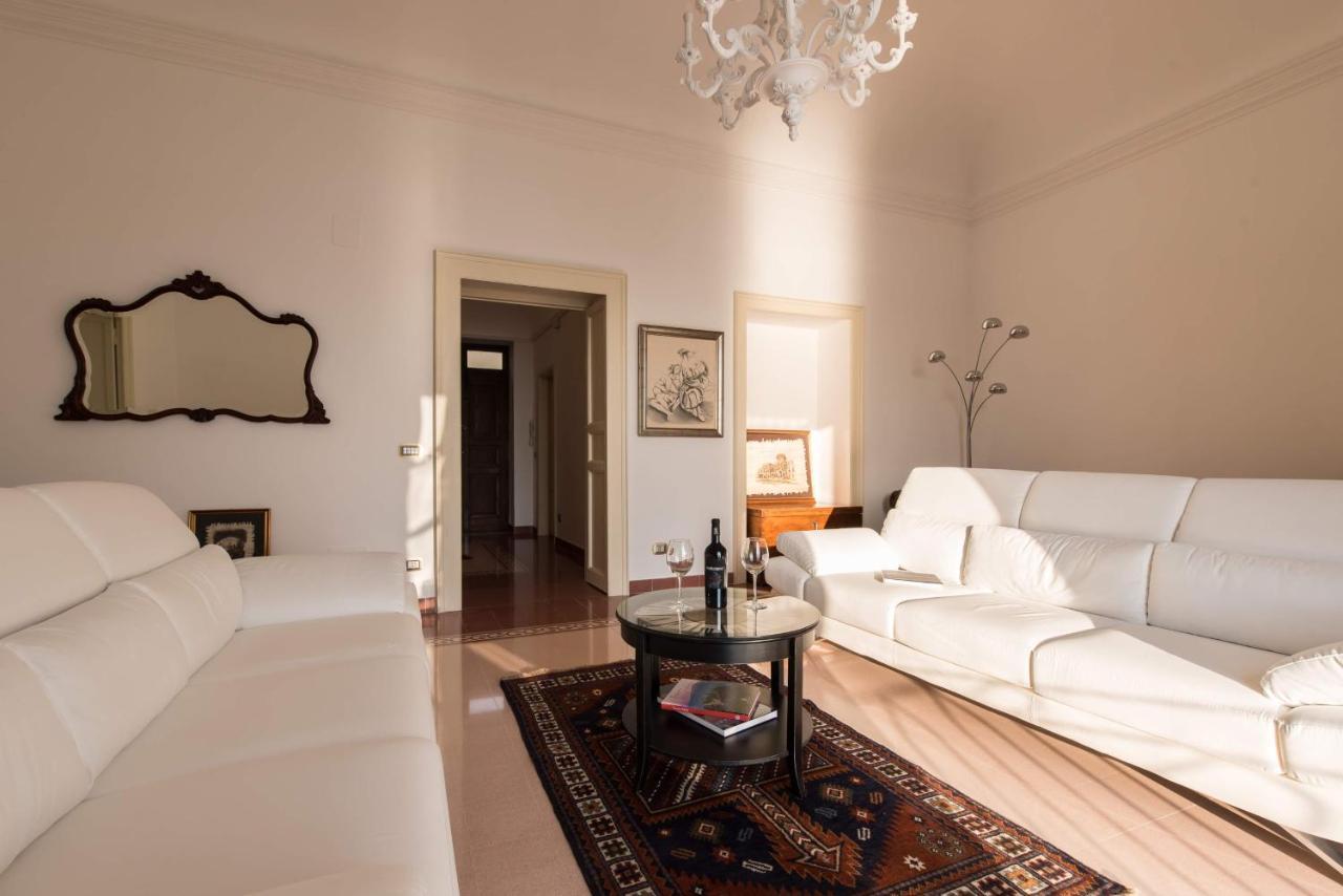 Duomo Seaside Deluxe Apartment By Ortigia Apartments Syracuse Exterior photo