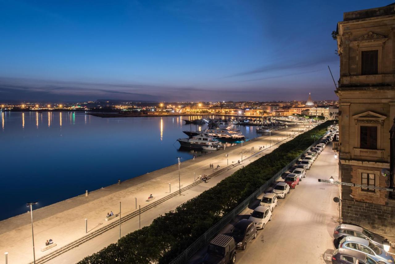 Duomo Seaside Deluxe Apartment By Ortigia Apartments Syracuse Exterior photo
